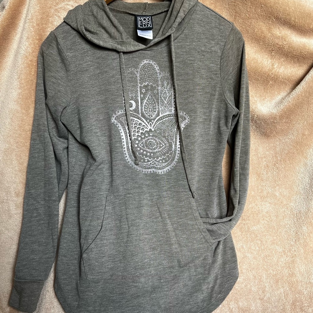 Hasma Hand Distressed Long Sleeve Hooded T-Shirt